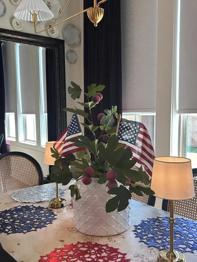 4th of July party decor video with festive table styling