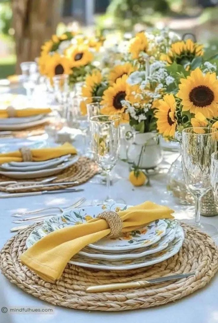 outdoor dinner table decor for summer