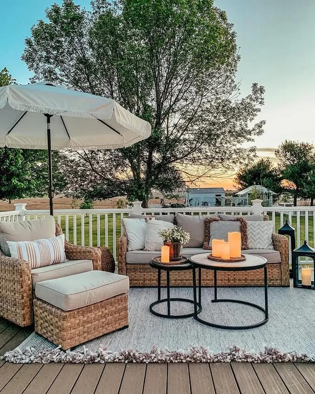 patio decorating with lanterns and candles