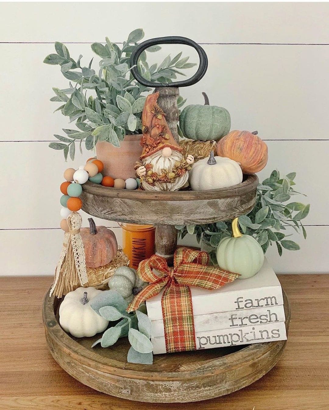spring coffee table decor