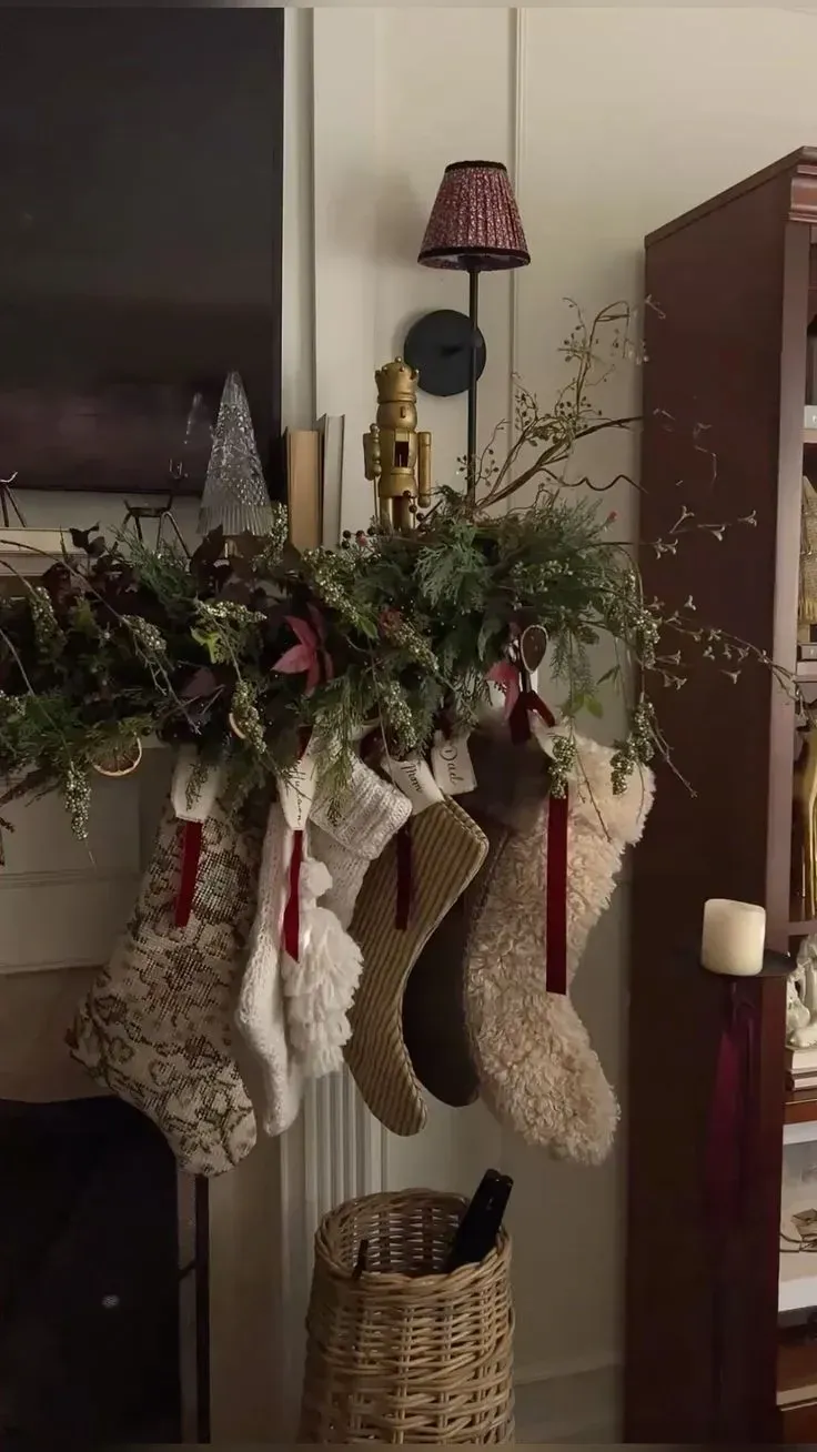rustic Christmas fireplace christmas fireplace decor ideas