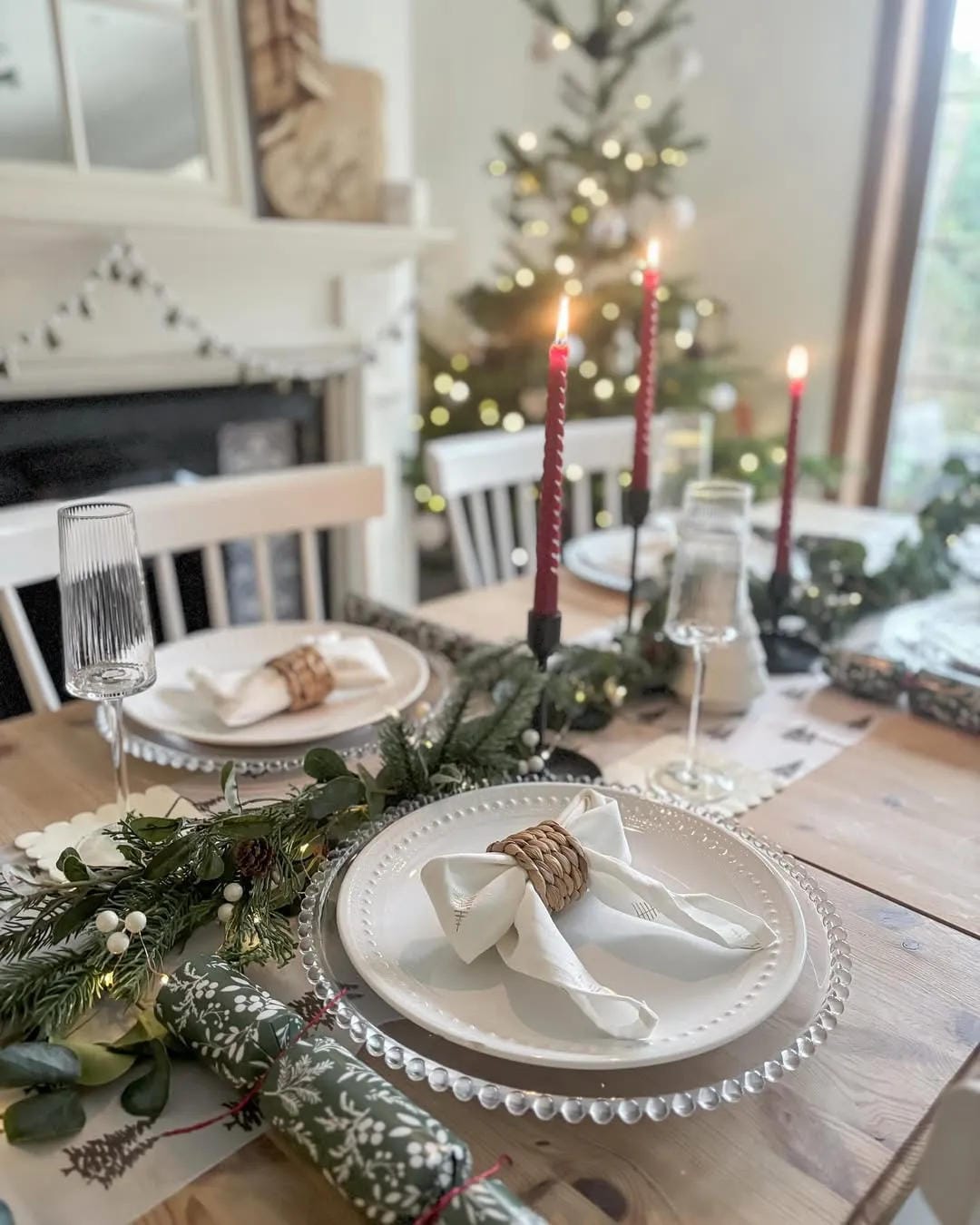 Cozy Christmas table ideas