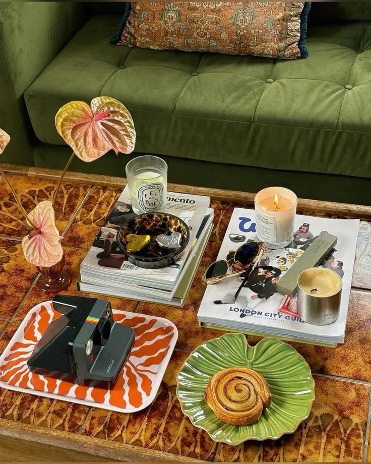 small living room coffee table decor