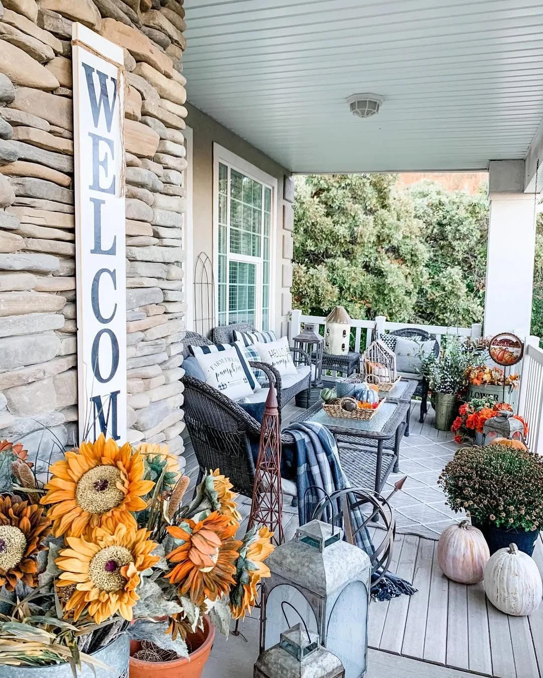 cozy fall porch sign ideas