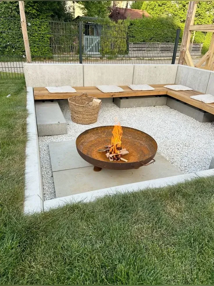 round diy small backyard fire pit ideas