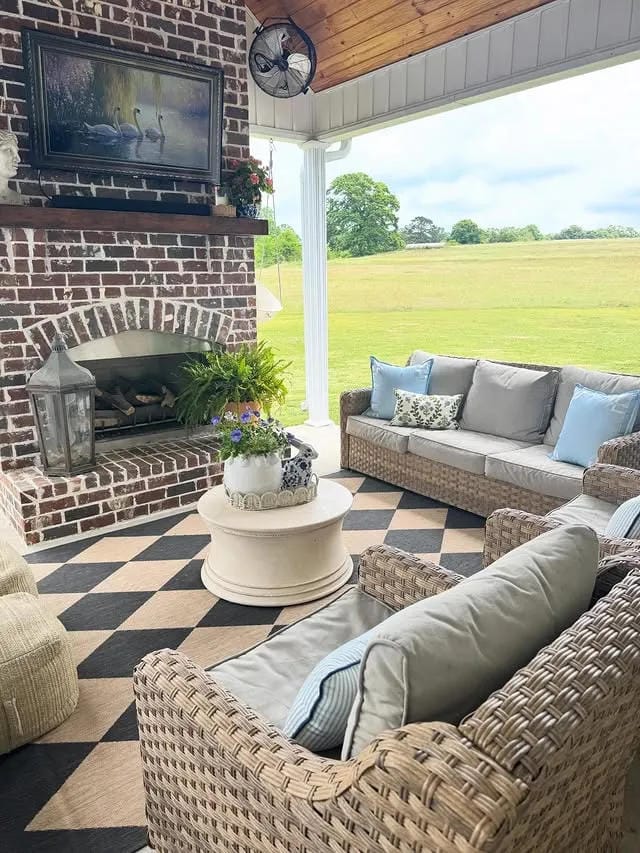 outdoor patio idea with dining table