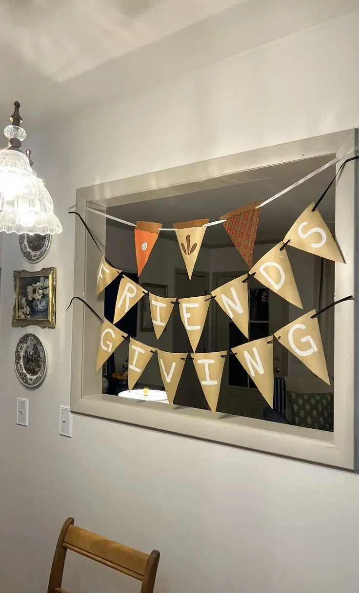 budget friendly friendsgiving decor ideas