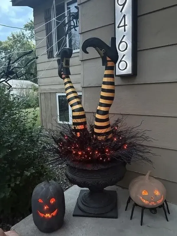 scary halloween porch decor ideas