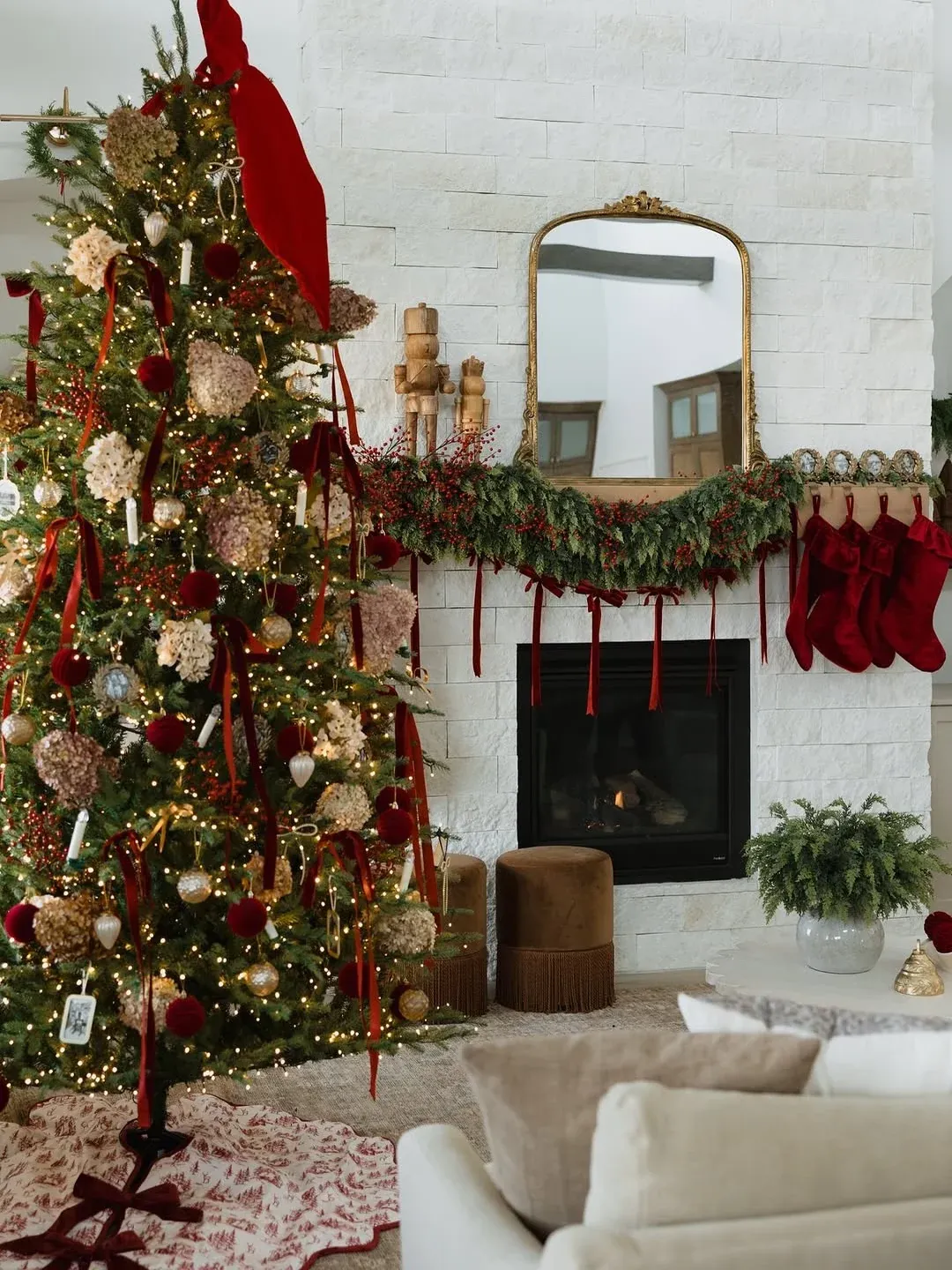 living room farmhouse christmas decor ideas