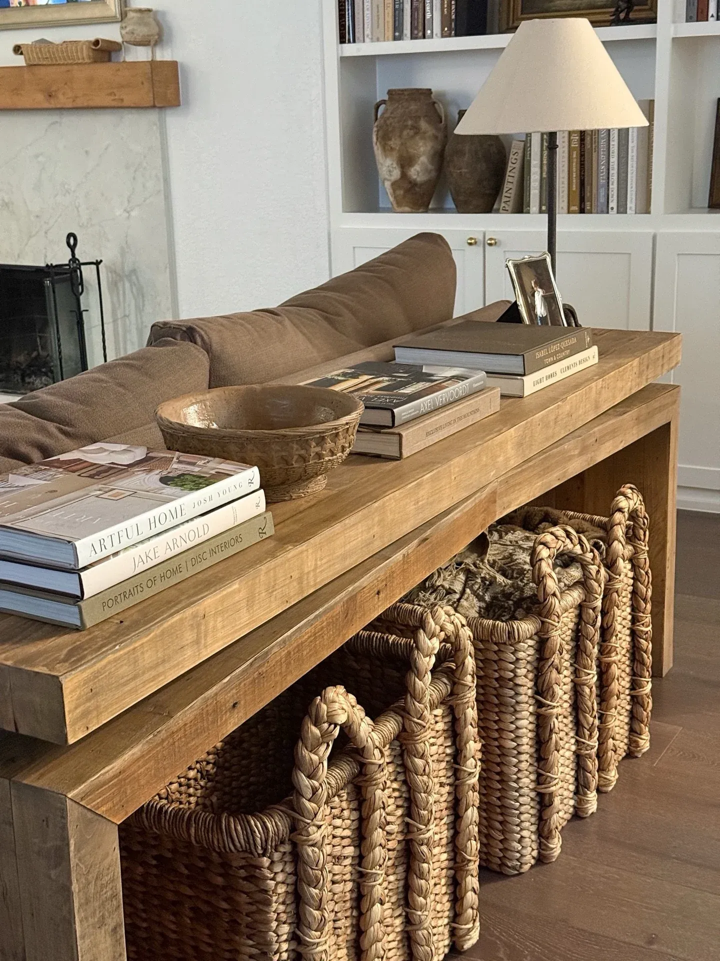 apartment sofa table decor ideas
