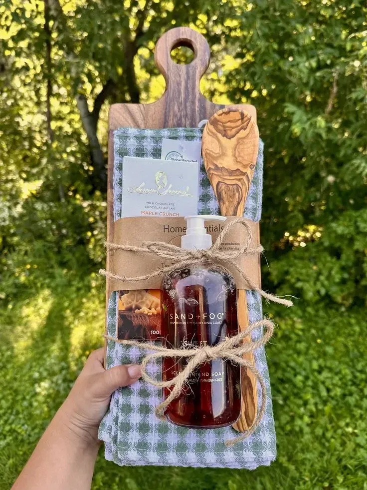 practical housewarming gift basket ideas